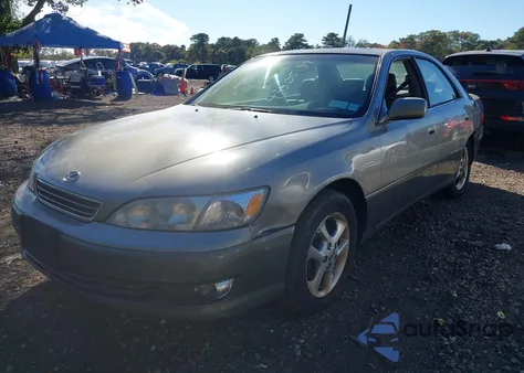 2001 Lexus Es 300 from USA, damaged, VIN JT8BF28G110340729